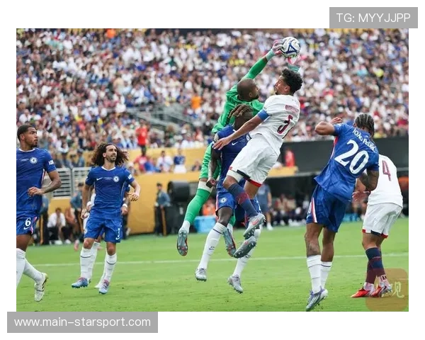 巴黎圣日耳曼前场围抢成功 巴黎圣日耳曼前场围抢成功